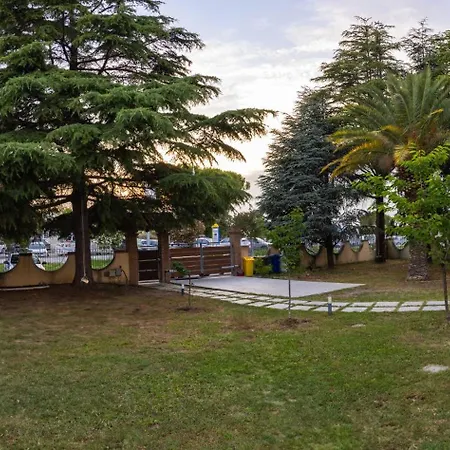 Martina בית נופש *